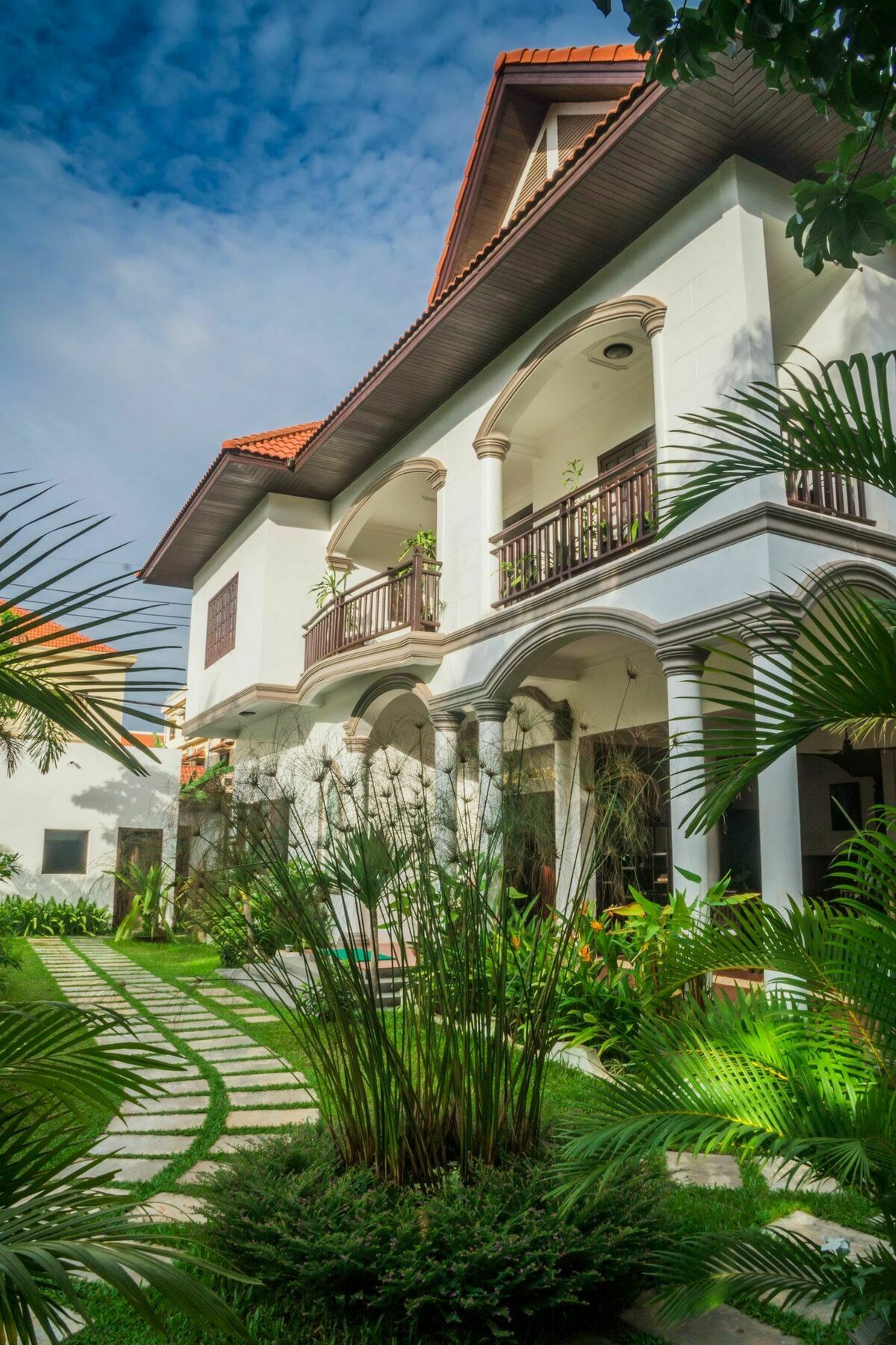 Angkor Yellow Villa Siem Reap Exterior photo